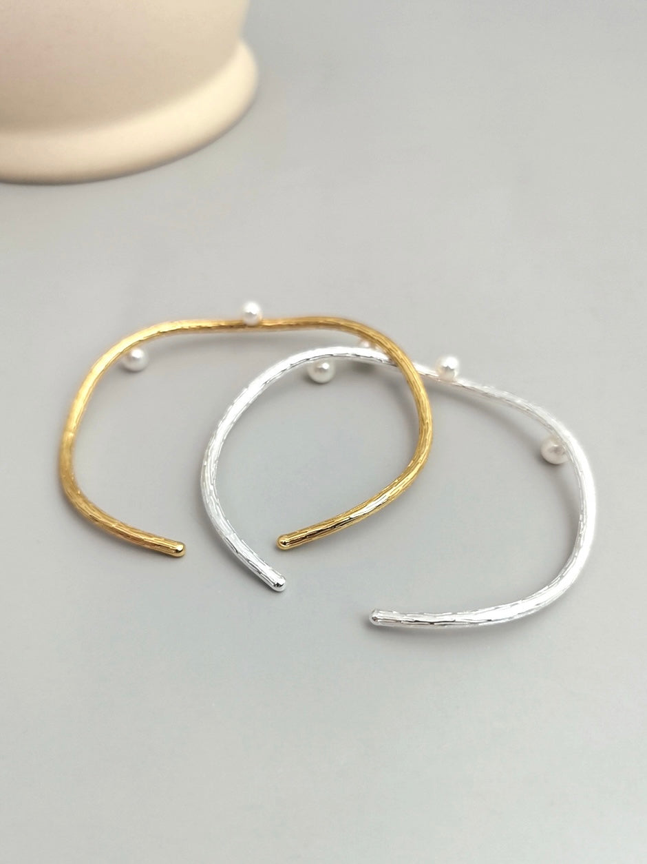 Minimalist Pearl Open Cuff