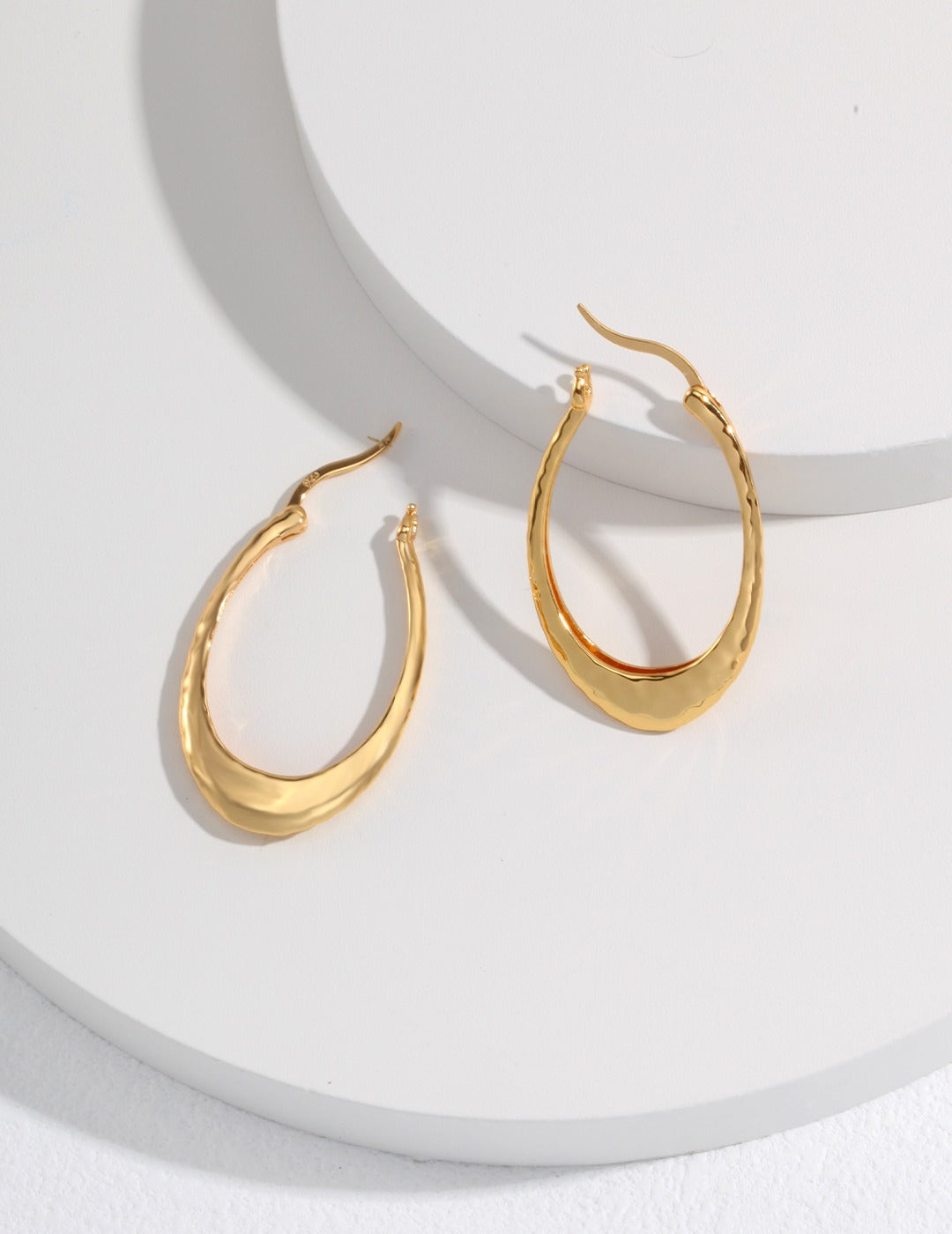 Elegant Wavy Gold Hoop Earrings