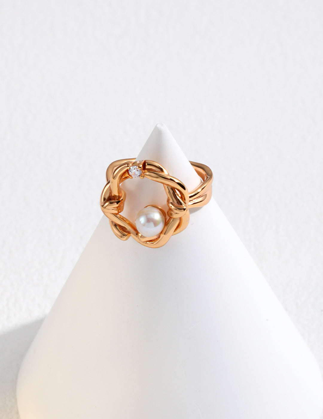 Golden Knot Pearl Ring