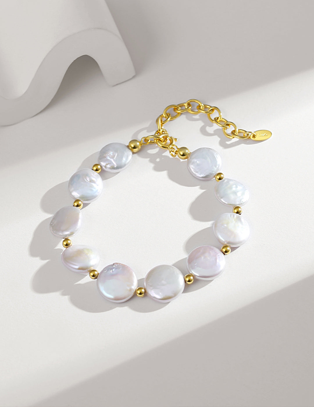 Lustrous Coin Pearl Bracelet