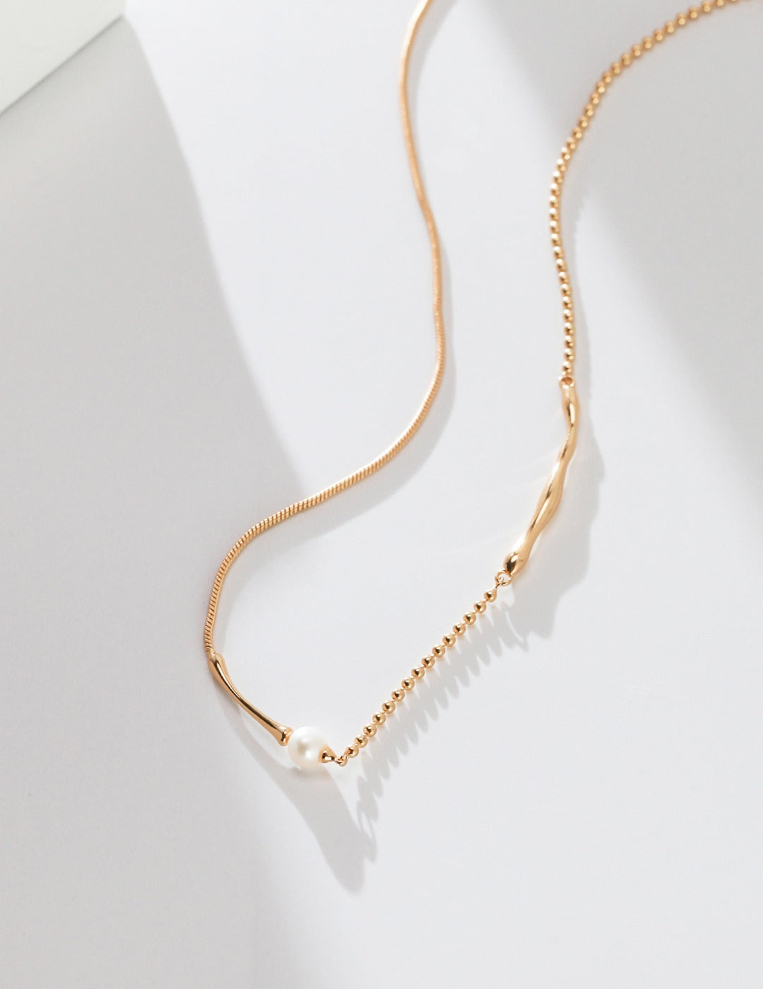 Delicate Pearl Choker Necklace