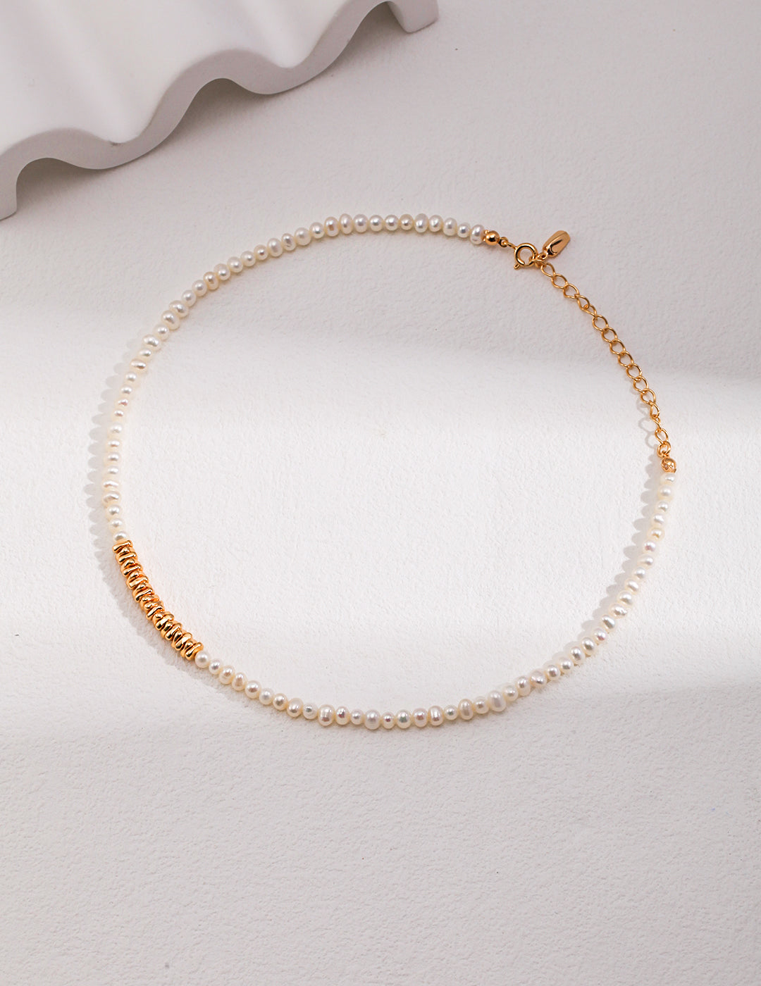 Minimalist Pearl Choker Necklace